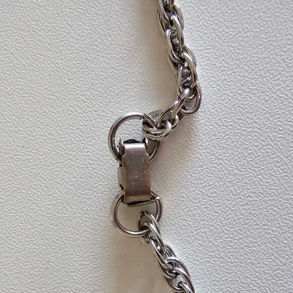 Vintage Native American Style Silver Engraved Turquoise Cabochon Necklace - Picture 6 of 8